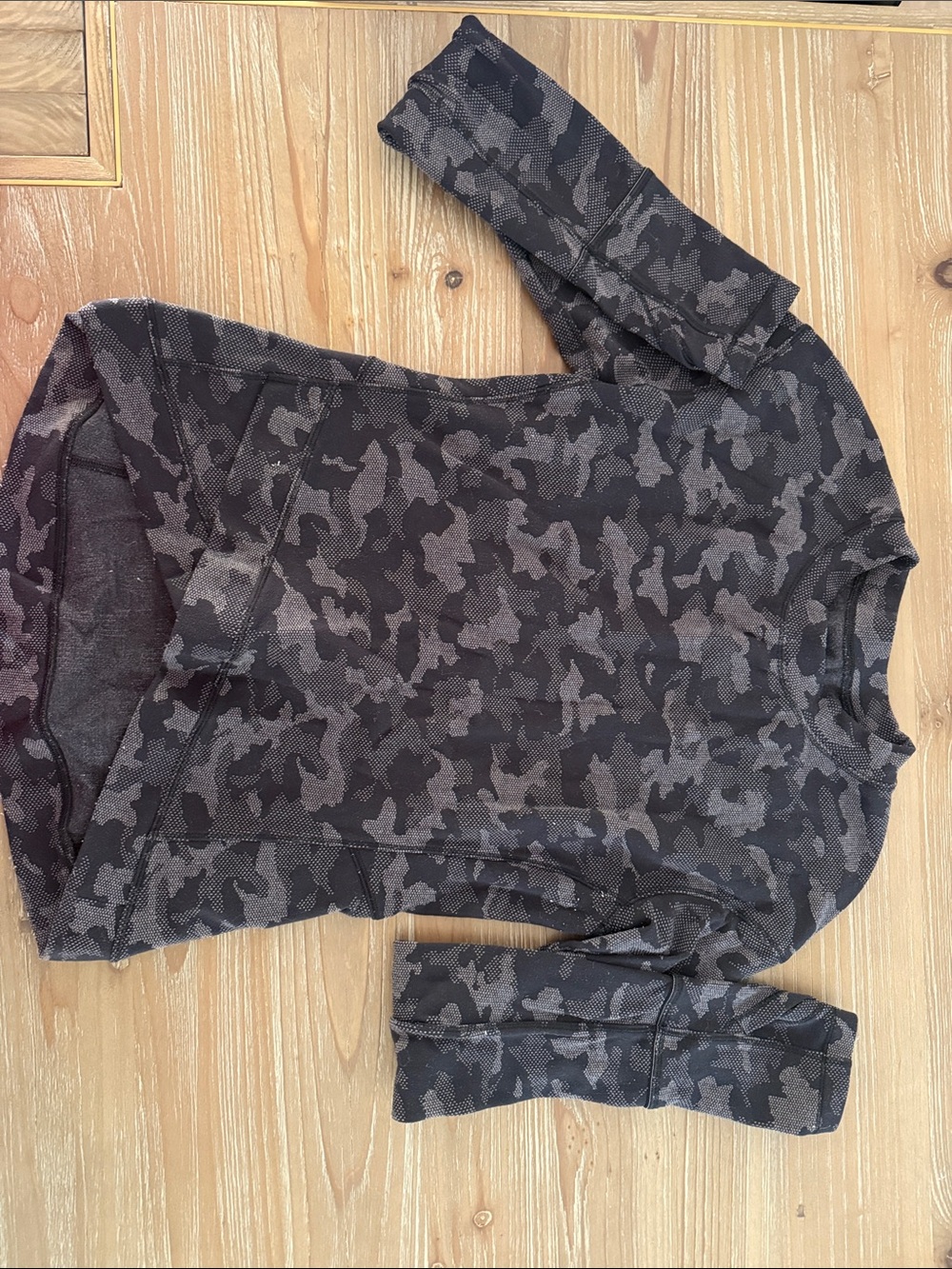 Lululemon Long Sleeve Camo Top - Charcoal Gray